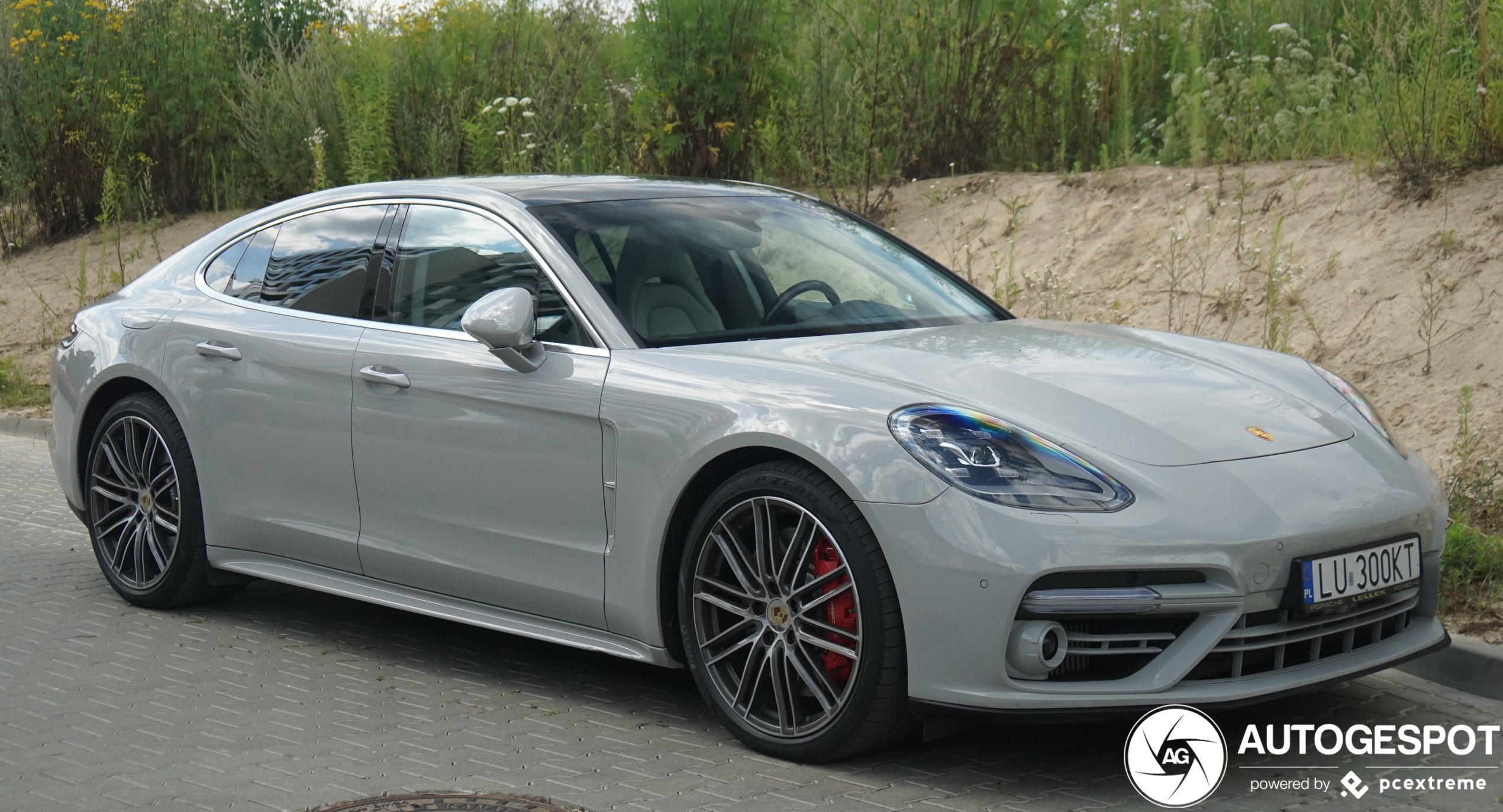 Porsche 971 Panamera Turbo