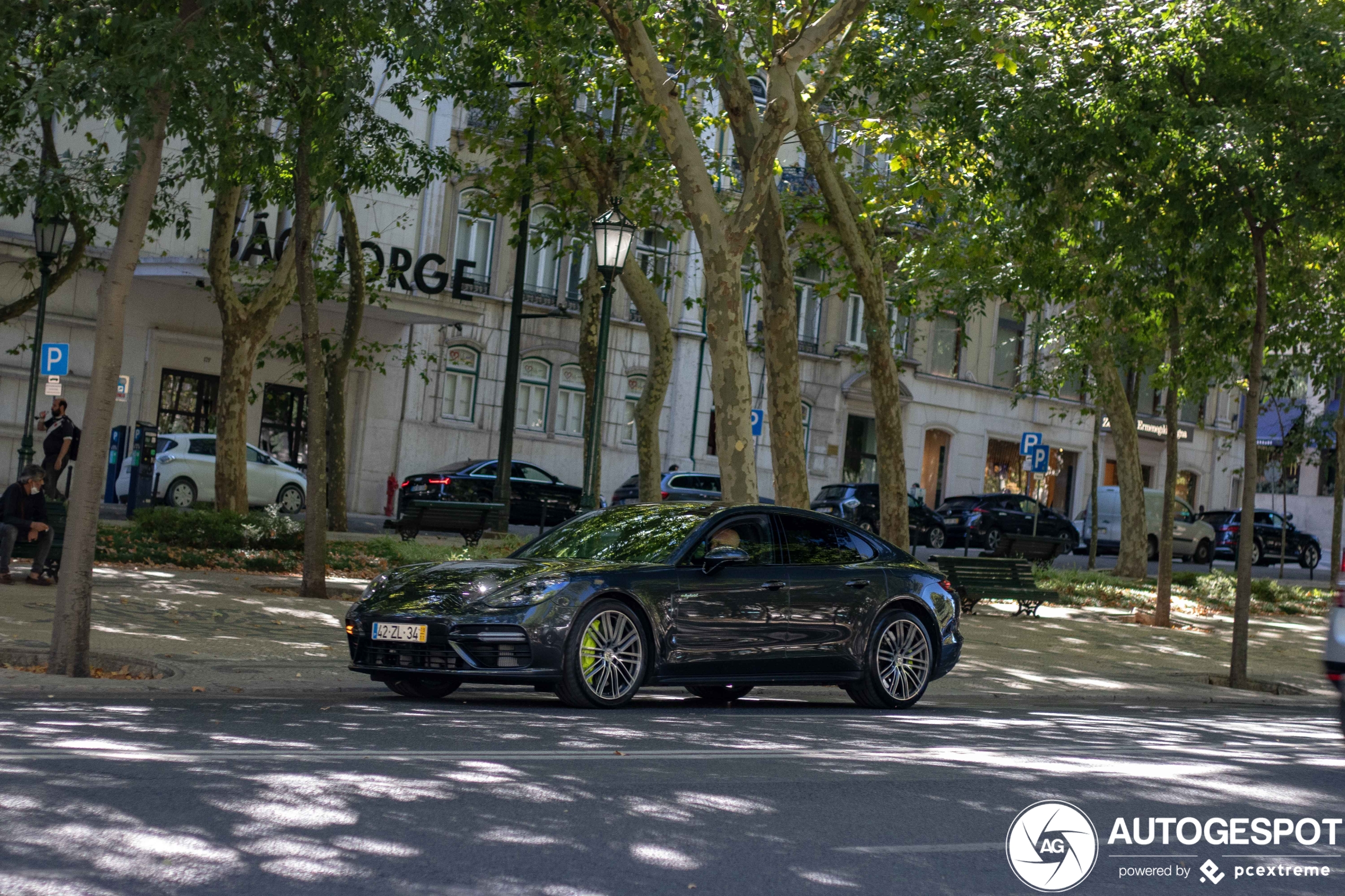 Porsche 971 Panamera Turbo S E-Hybrid