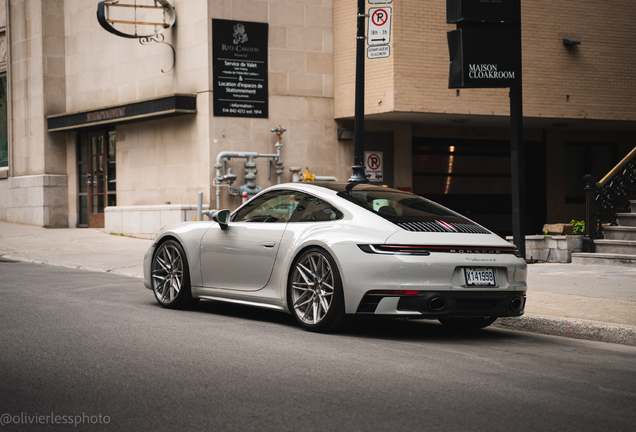 Porsche 992 Carrera 4S