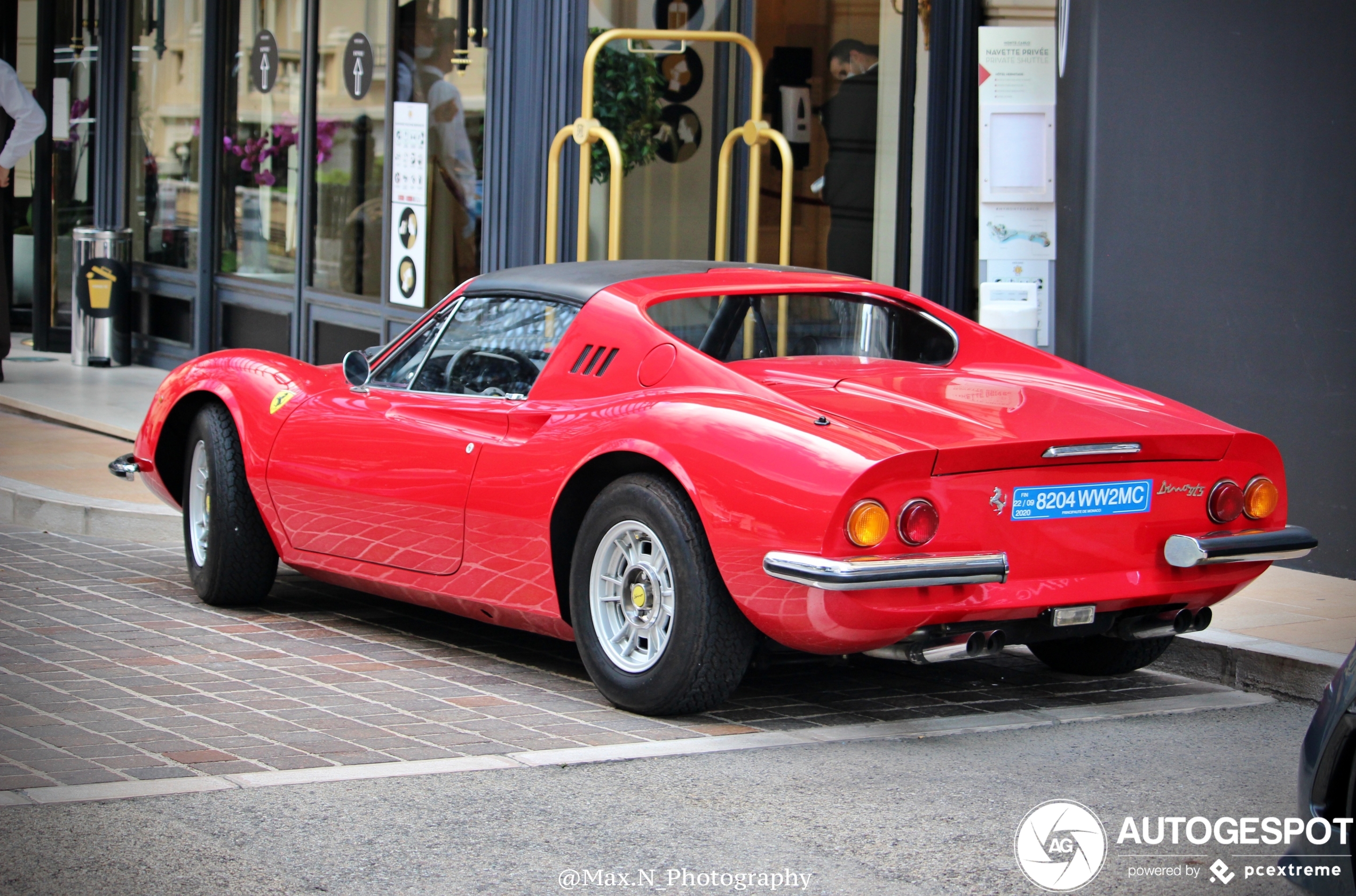 Ferrari Dino 246 GTS is niet onder de indruk van McLaren