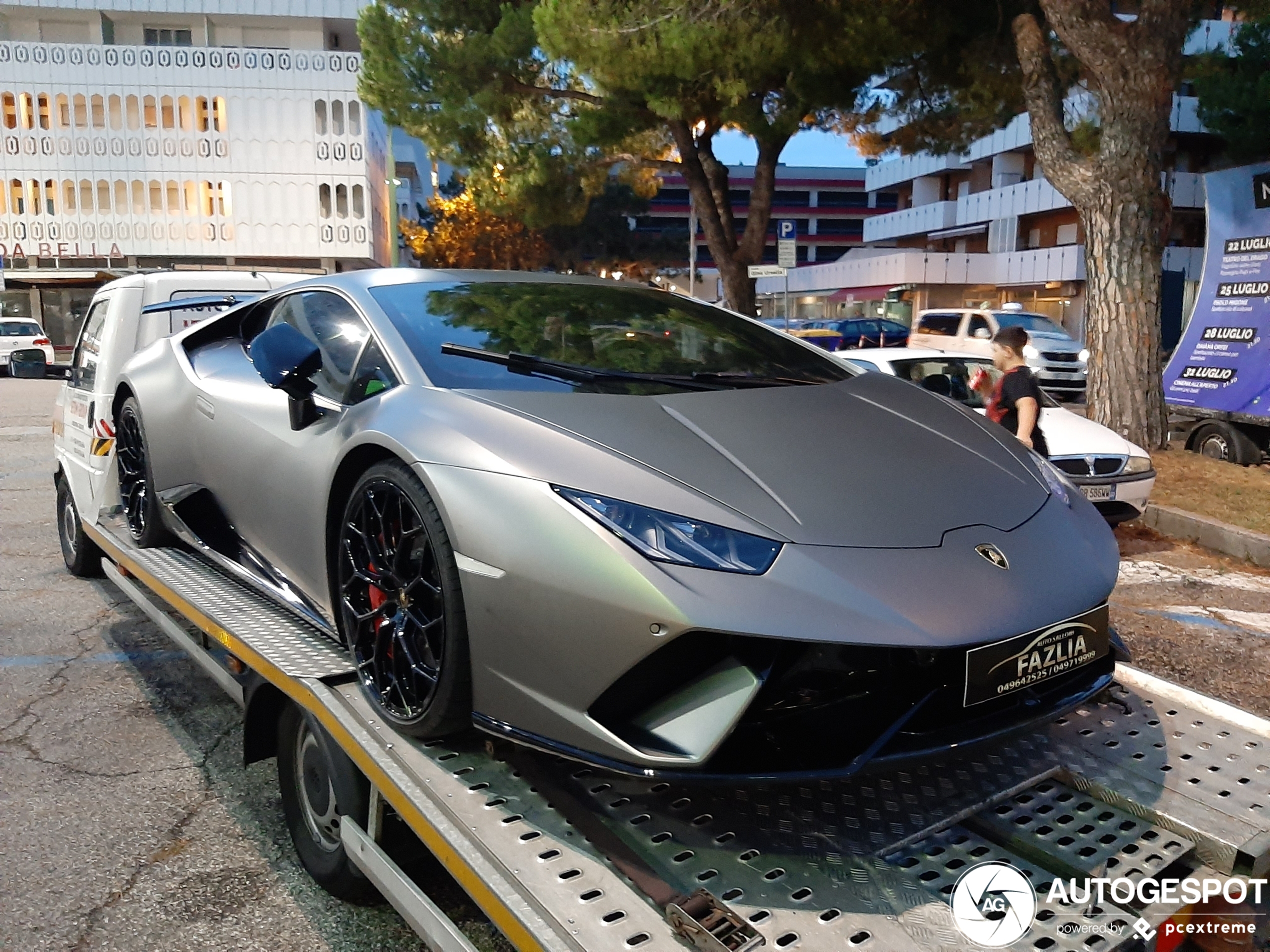 Lamborghini Huracán LP640-4 Performante