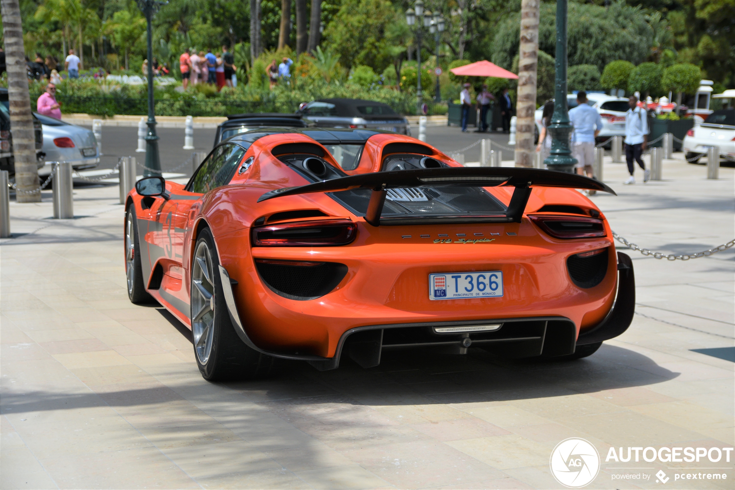 Porsche 918 Spyder Weissach Package