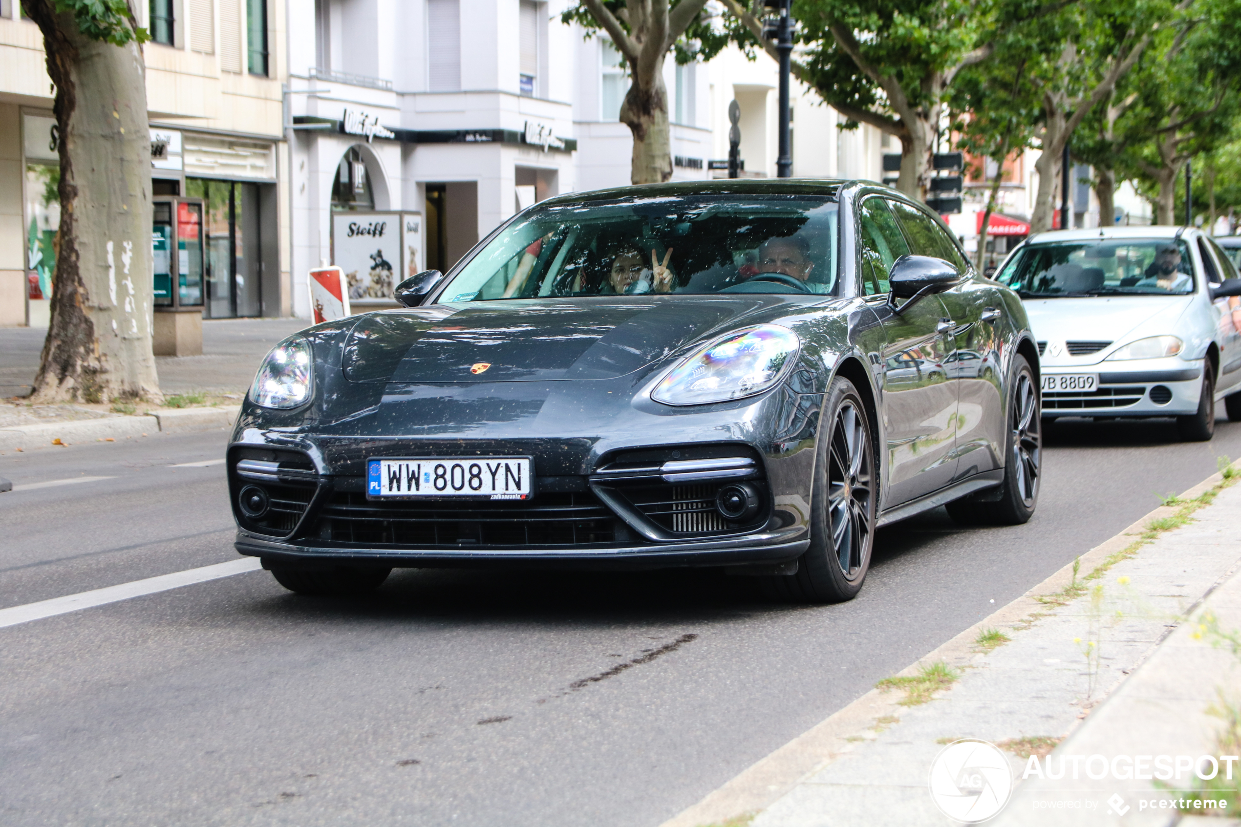 Porsche 971 Panamera Turbo Sport Turismo