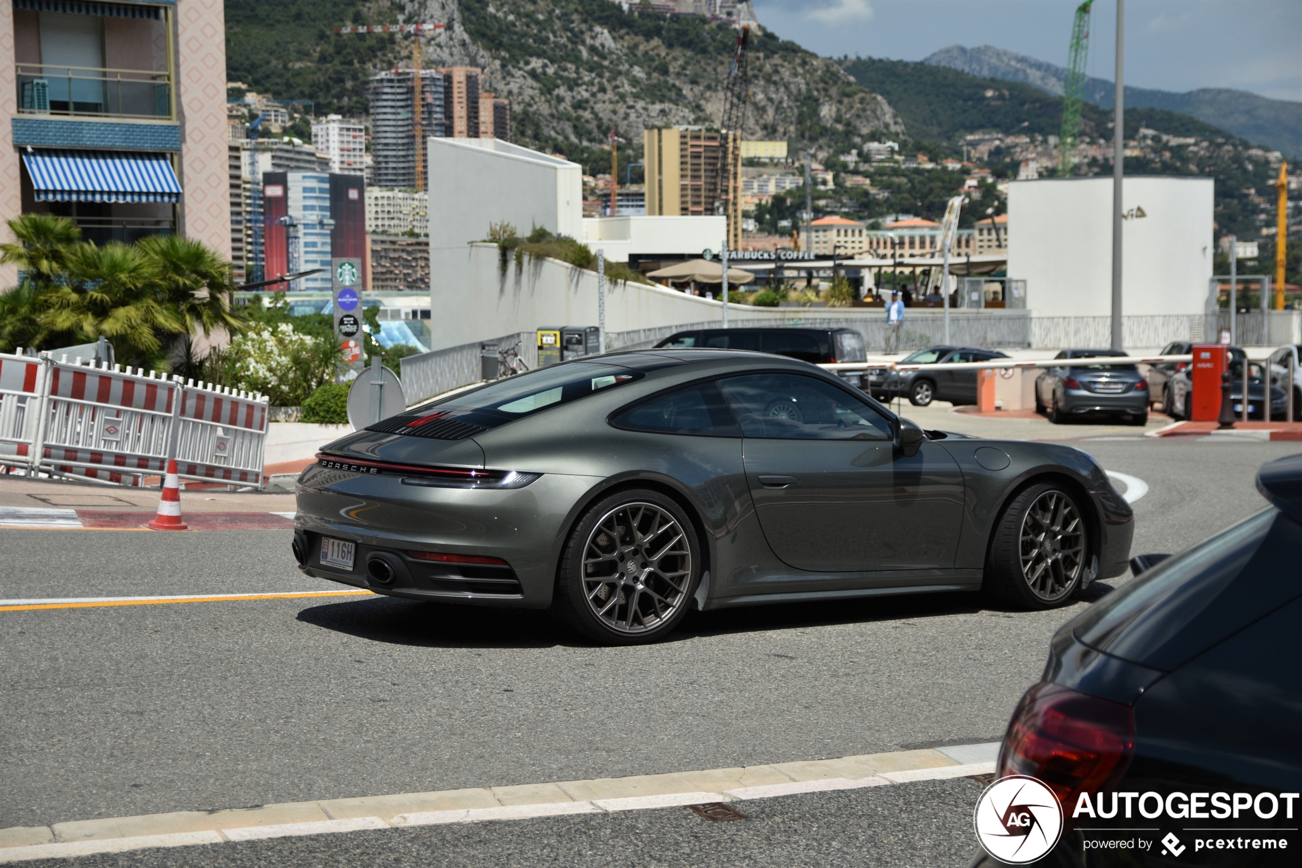 Porsche 992 Carrera 4S