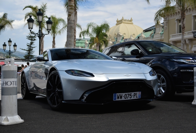 Aston Martin V8 Vantage 2018