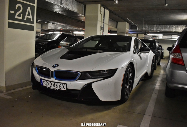 BMW i8