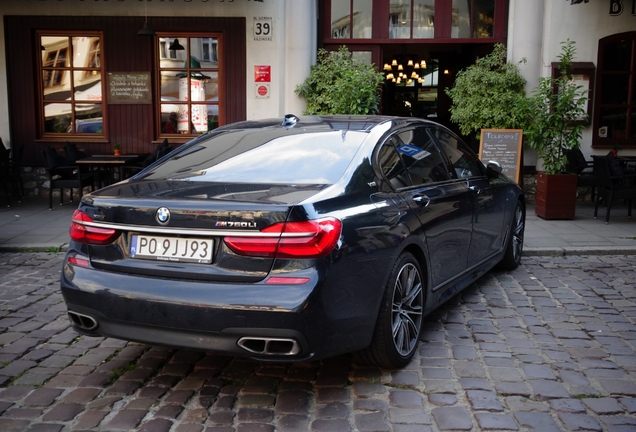 BMW M760Li xDrive 40 Jahre Edition