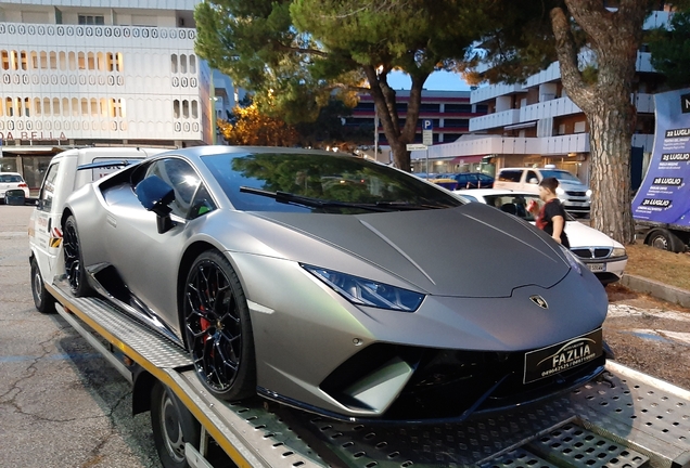 Lamborghini Huracán LP640-4 Performante