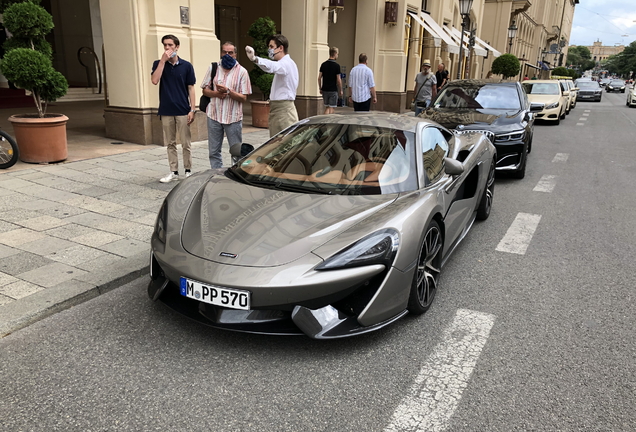 McLaren 570S