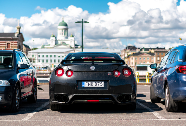 Nissan GT-R 2014