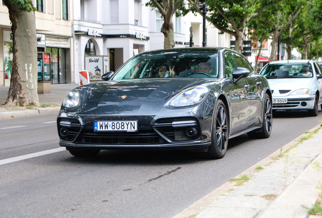 Porsche 971 Panamera Turbo Sport Turismo