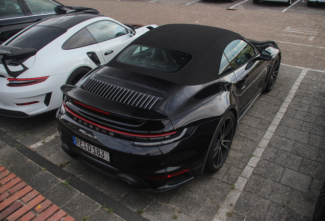 Porsche 992 Turbo S Cabriolet