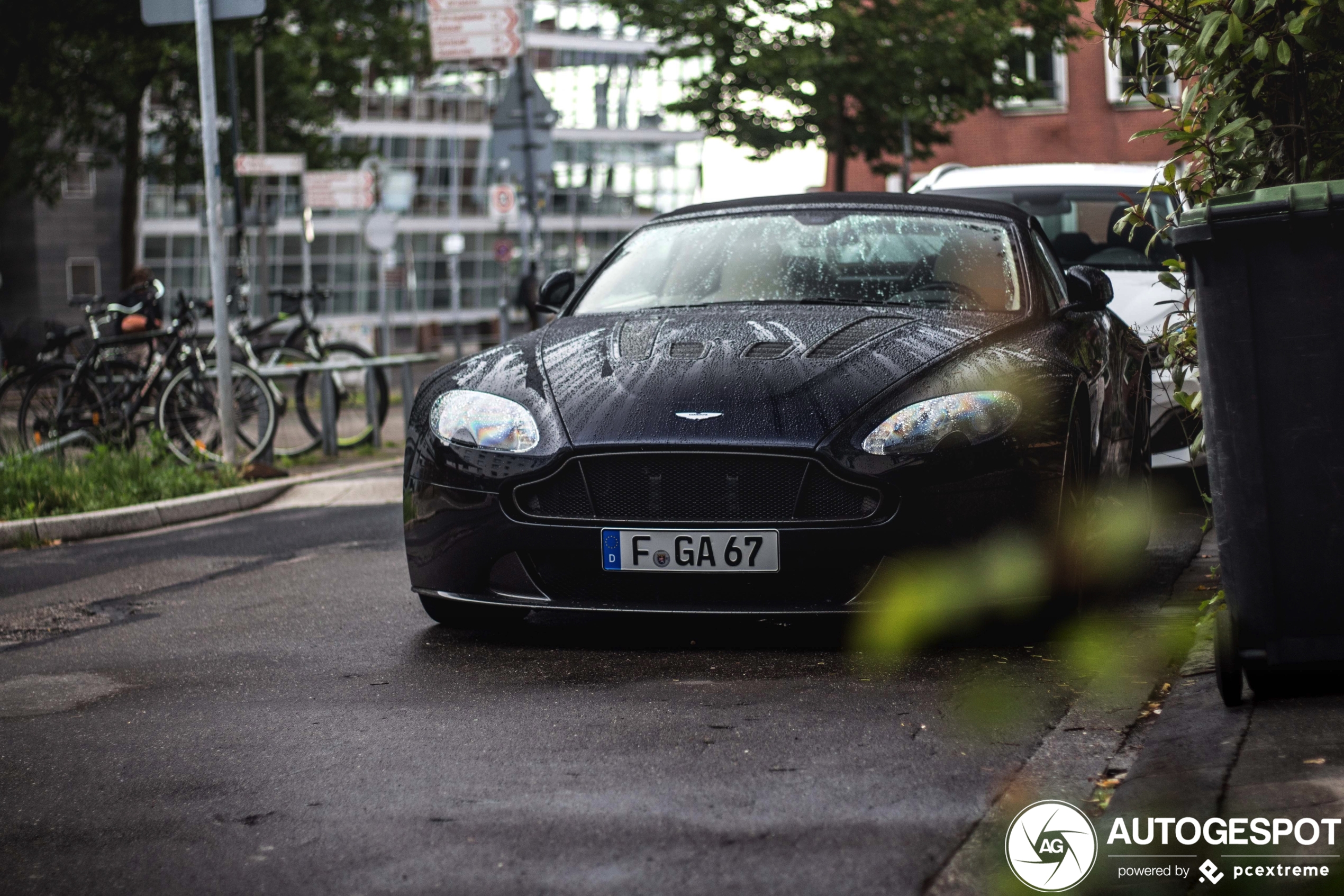 Aston Martin V12 Vantage S Roadster