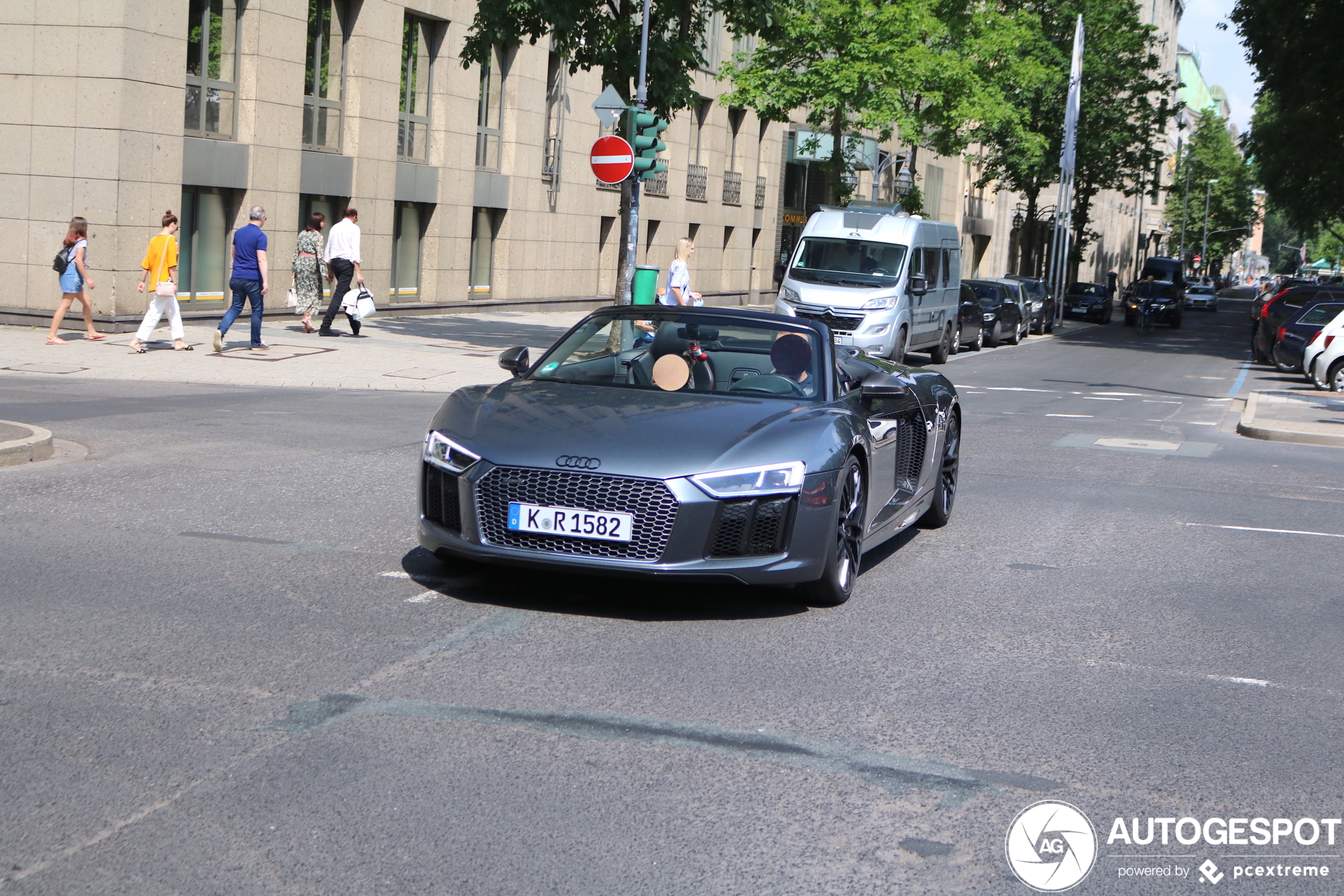 Audi R8 V10 Spyder 2016