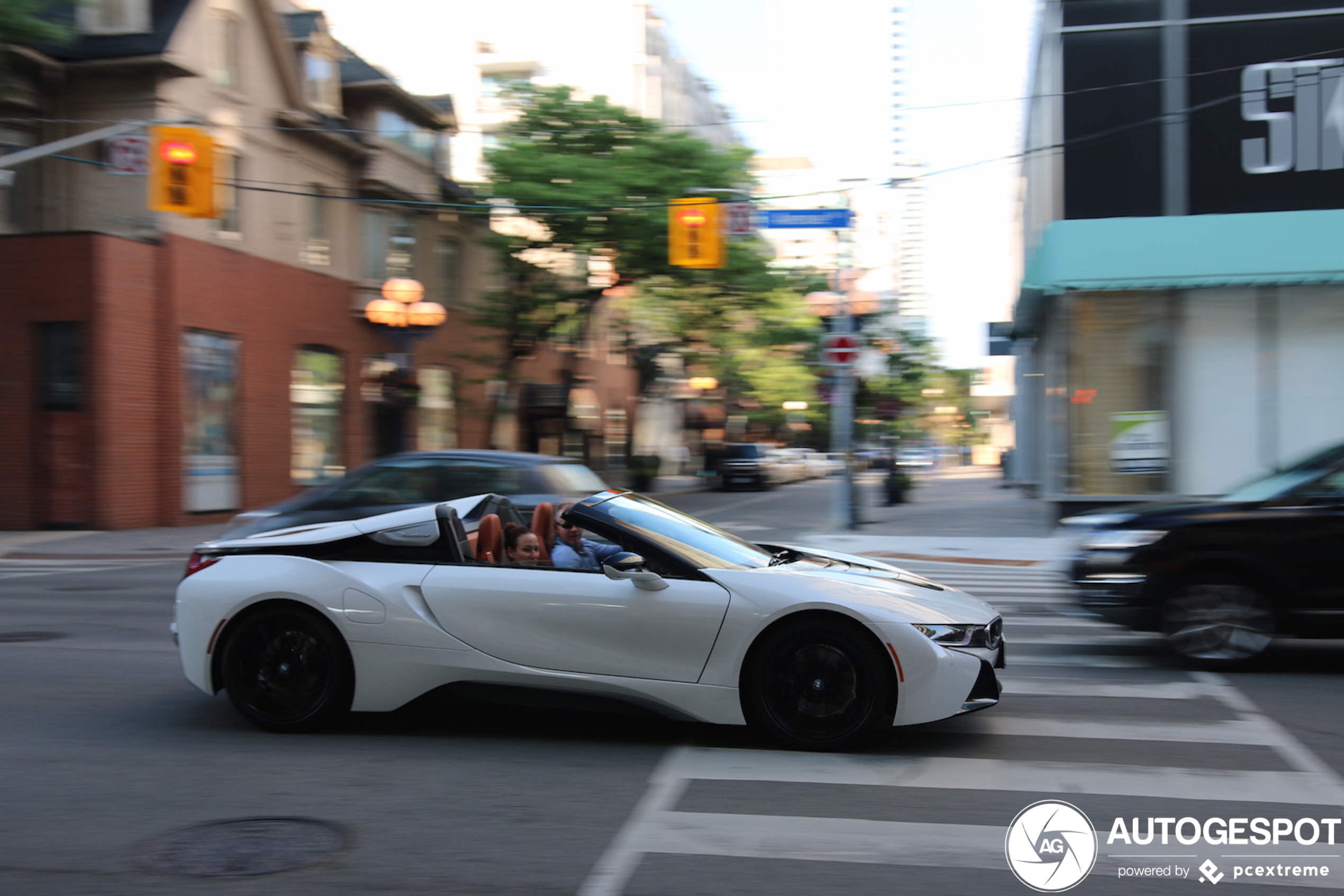 BMW i8 Roadster