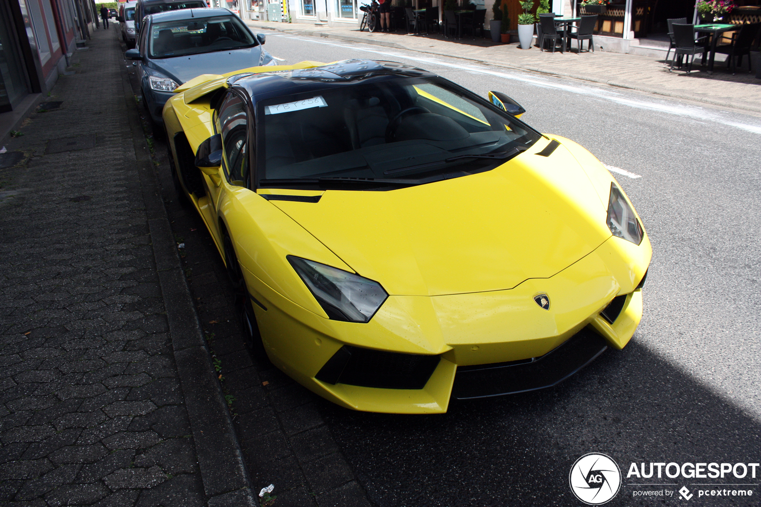 Lamborghini Aventador LP700-4 Roadster