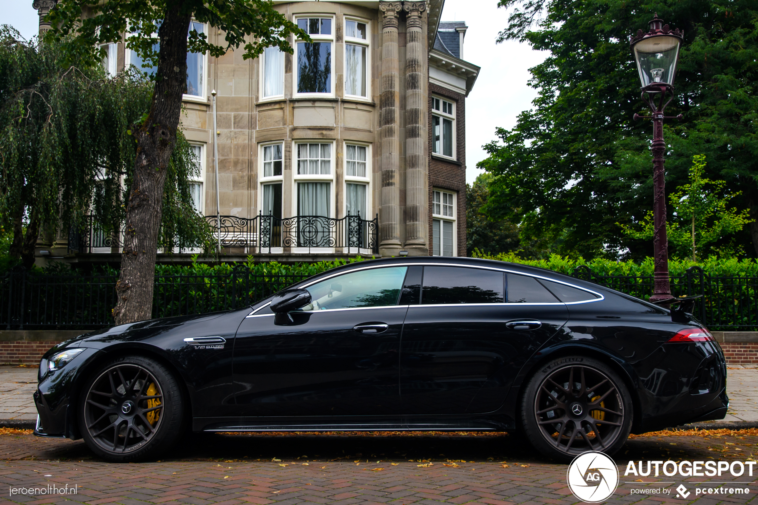 Mercedes-AMG GT 63 S X290