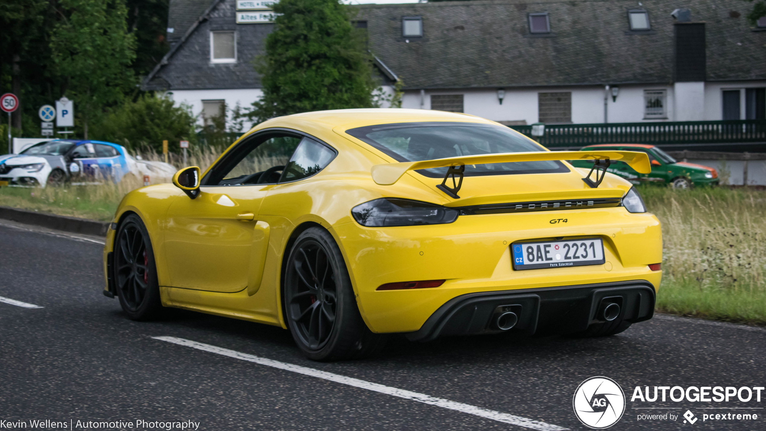 Porsche 718 Cayman GT4