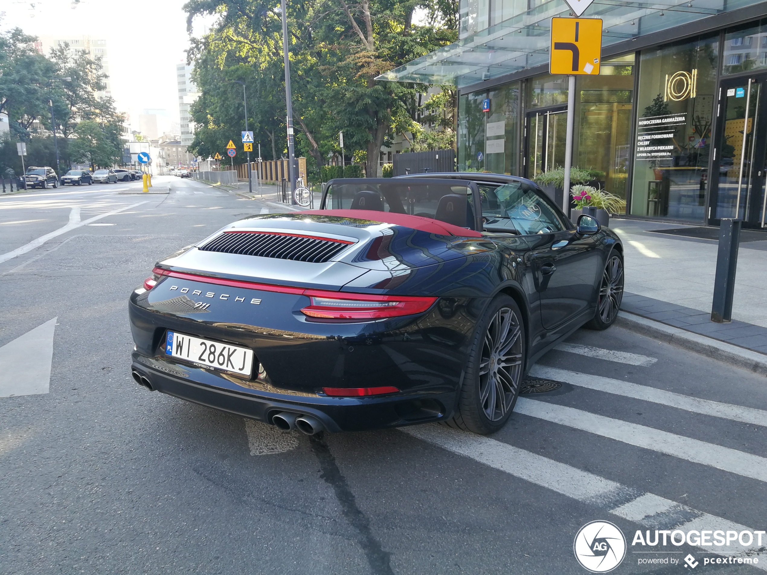 Porsche 991 Carrera 4S Cabriolet MkII