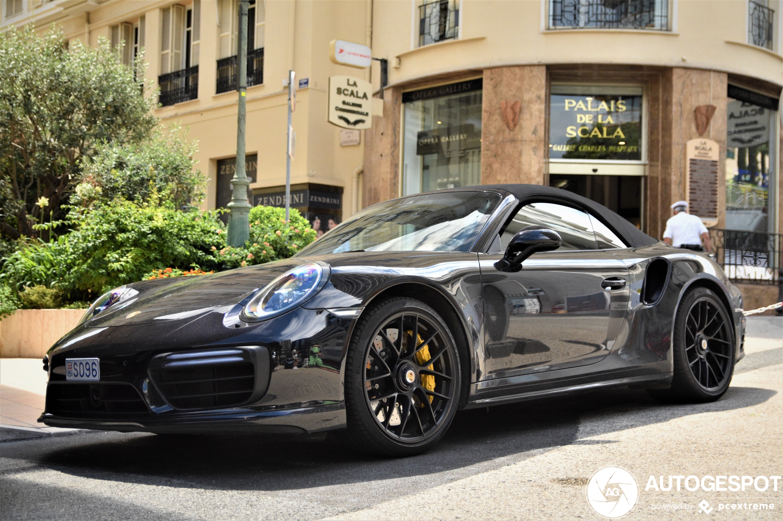 Porsche 991 Turbo S Cabriolet MkII