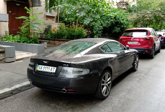 Aston Martin DB9 2010