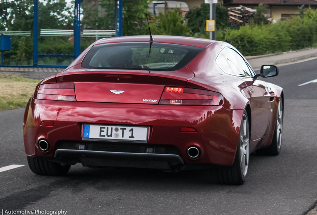 Aston Martin V8 Vantage