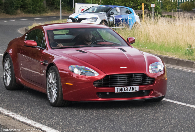 Aston Martin V8 Vantage
