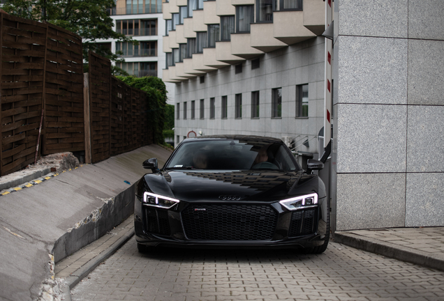 Audi R8 V10 Plus 2015