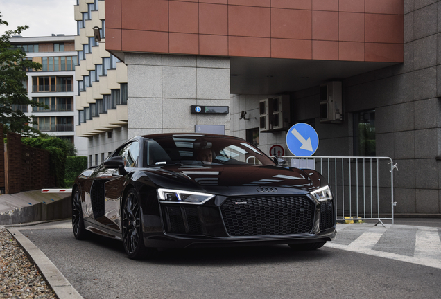 Audi R8 V10 Plus 2015