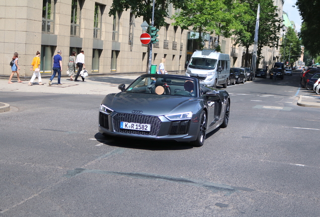 Audi R8 V10 Spyder 2016