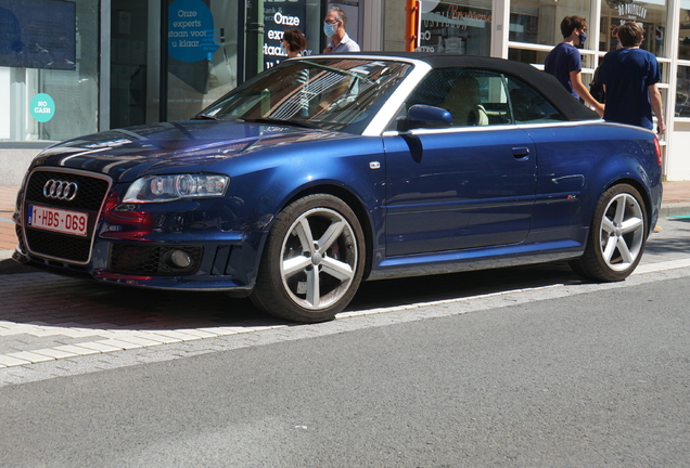 Audi RS4 Cabriolet