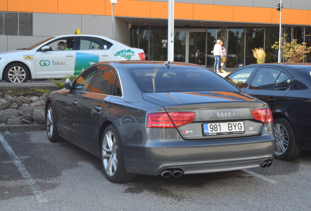 Audi S8 D4