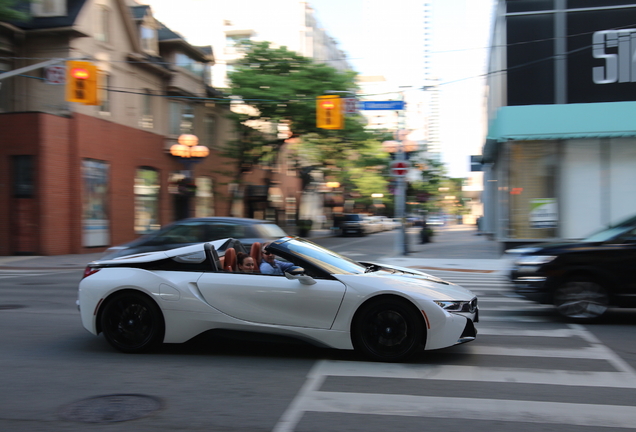 BMW i8 Roadster