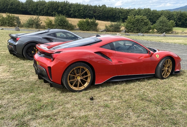 Ferrari 488 Pista