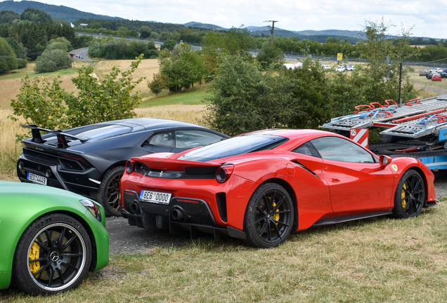 Ferrari 488 Pista