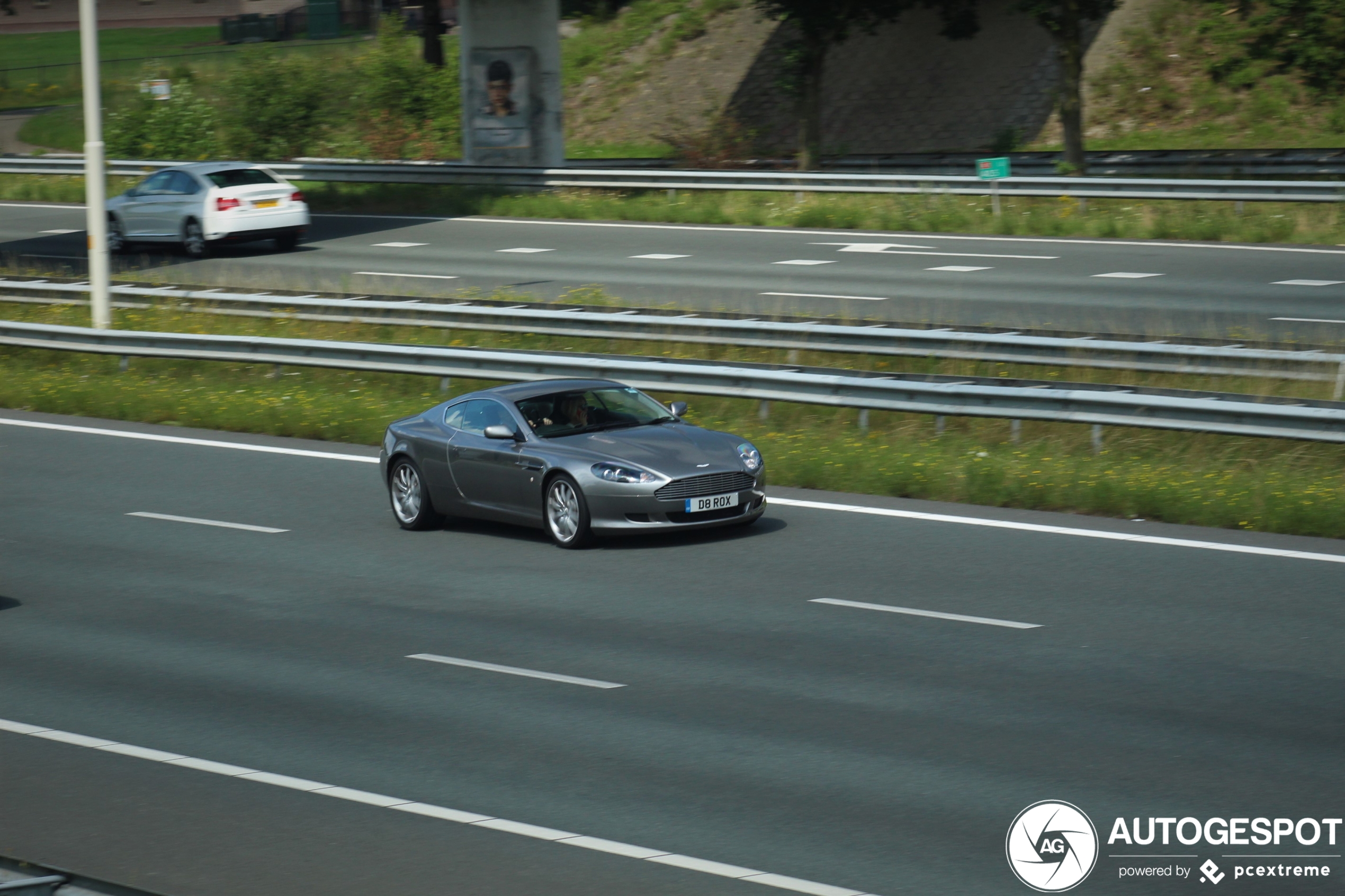 Aston Martin DB9