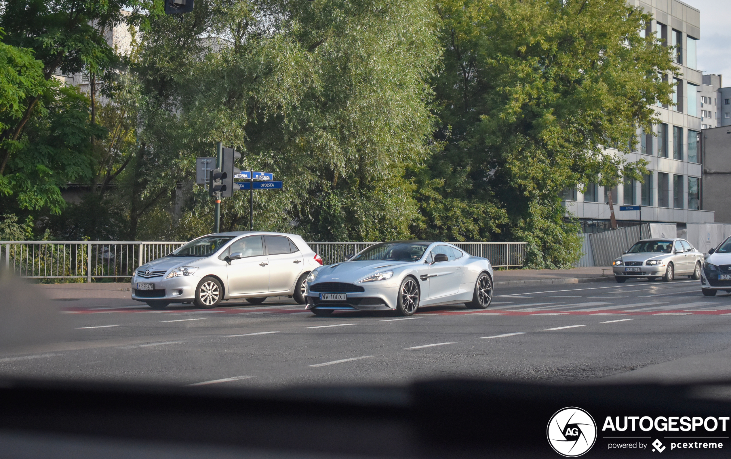 Aston Martin Vanquish 2013