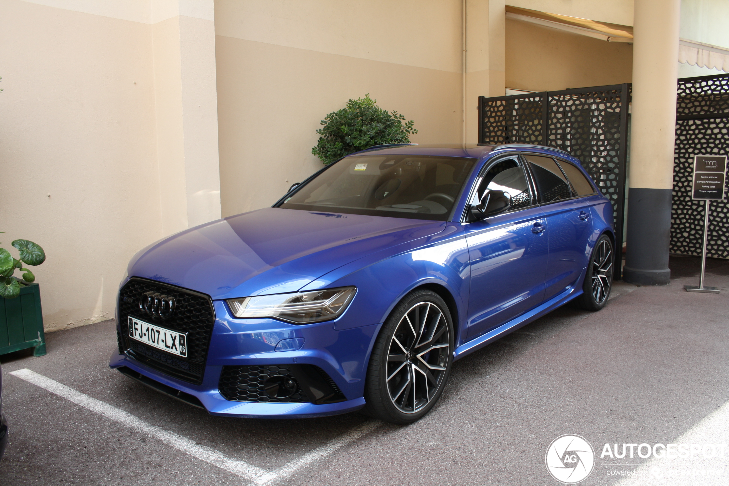 Audi RS6 Avant C7 2015