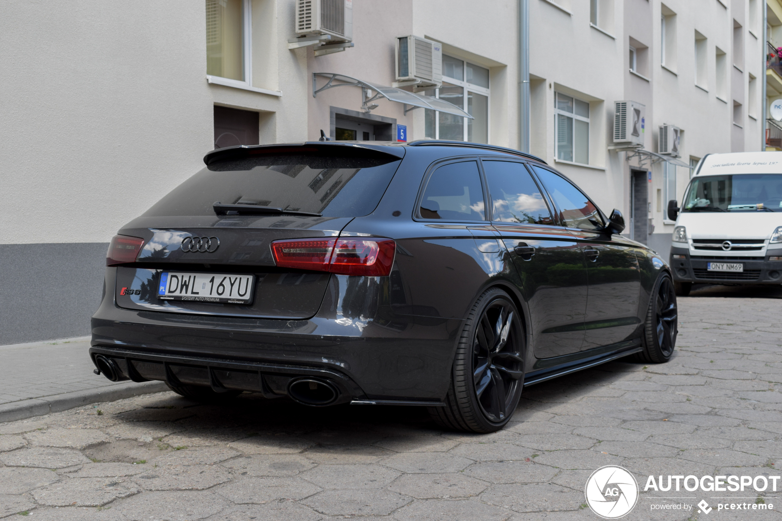 Audi RS6 Avant C7