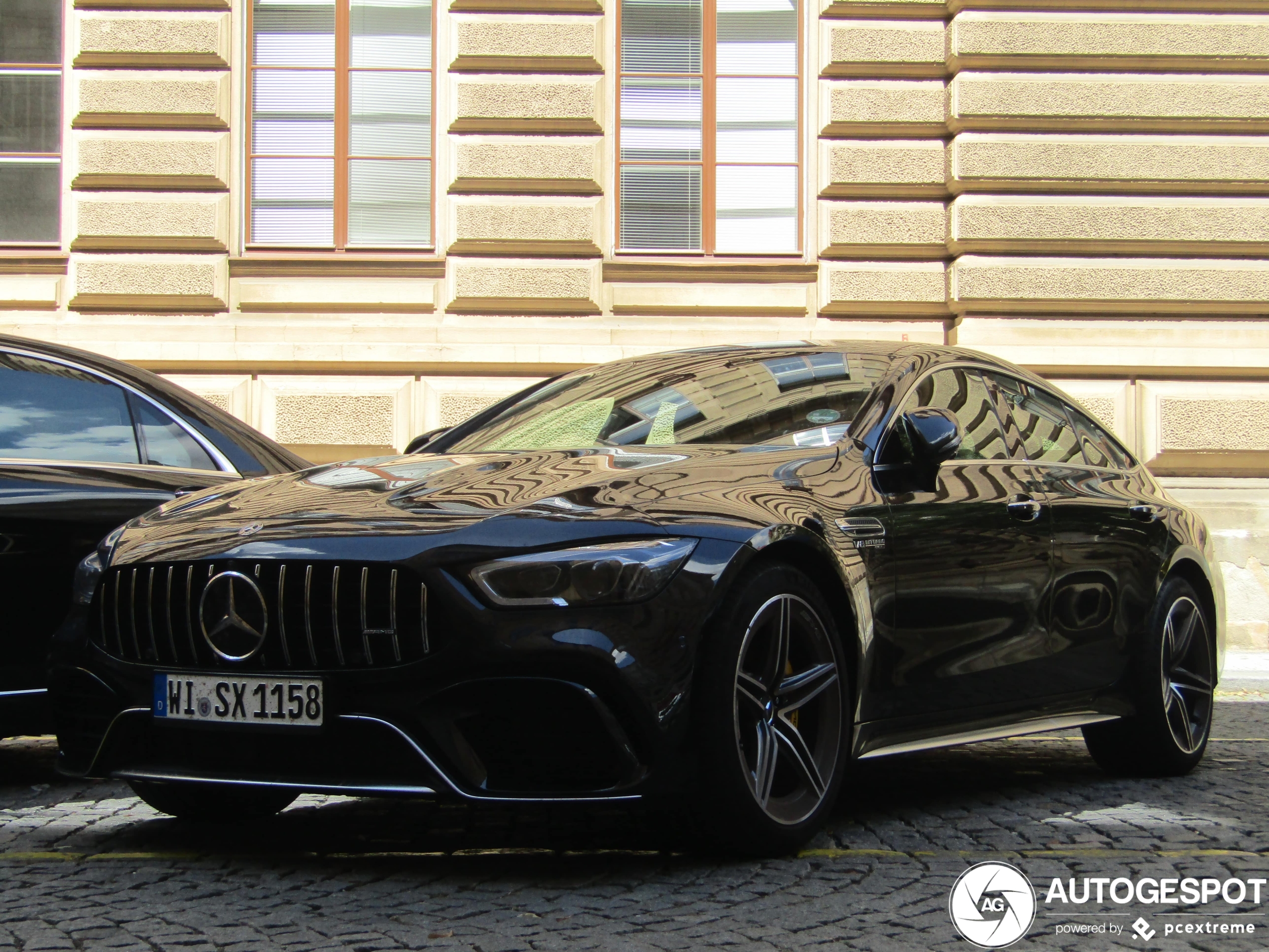 Mercedes-AMG GT 63 S X290