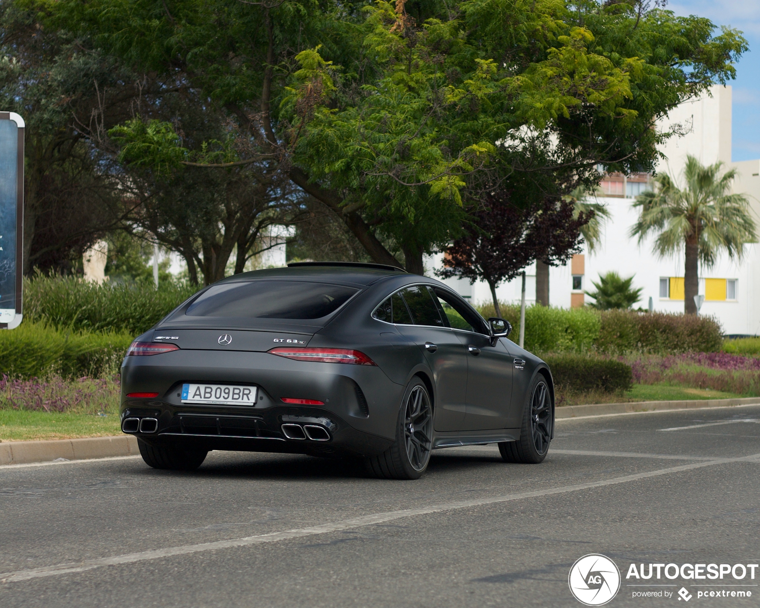 Mercedes-AMG GT 63 S X290