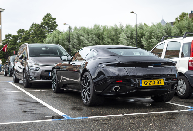 Aston Martin DB11 V8