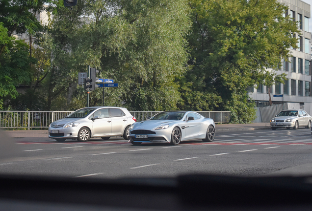 Aston Martin Vanquish 2013