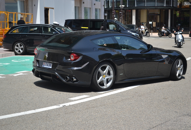 Ferrari FF