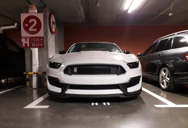 Ford Mustang Shelby GT350 2015