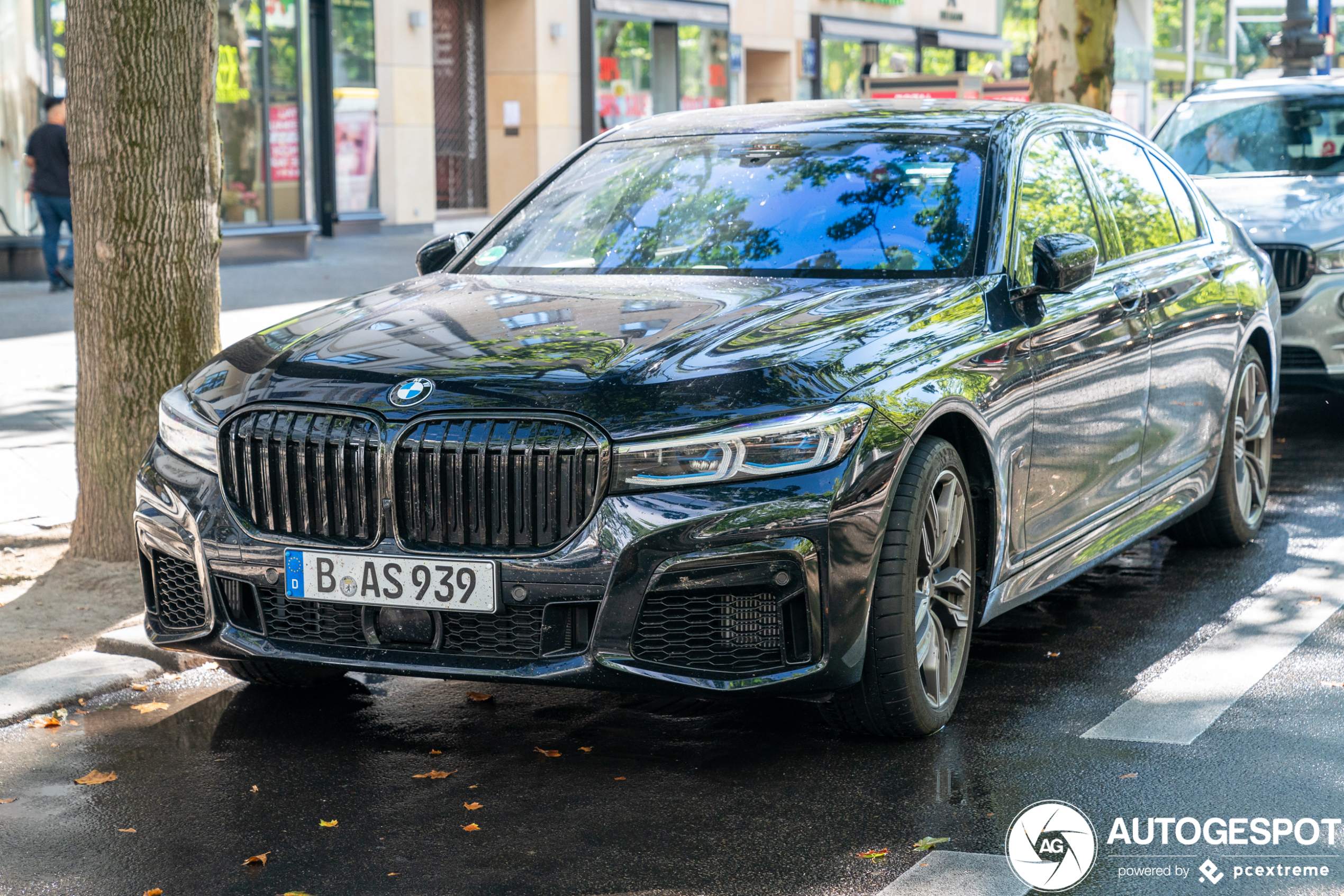 BMW M760Li xDrive 2019