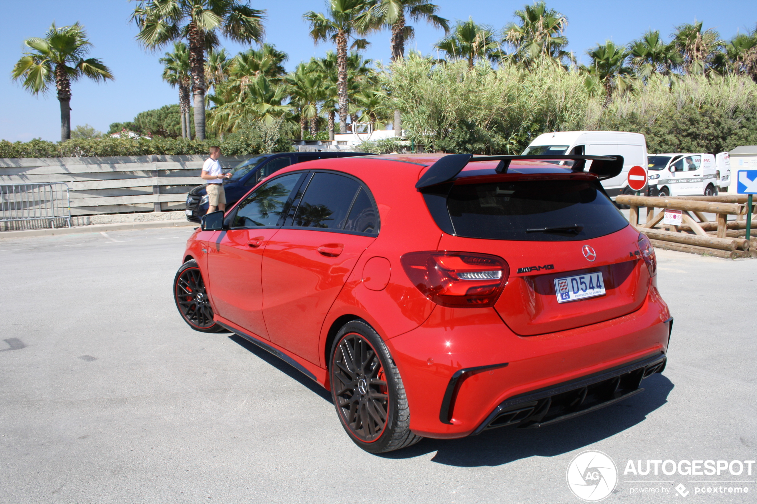 Mercedes-AMG A 45 W176 2015