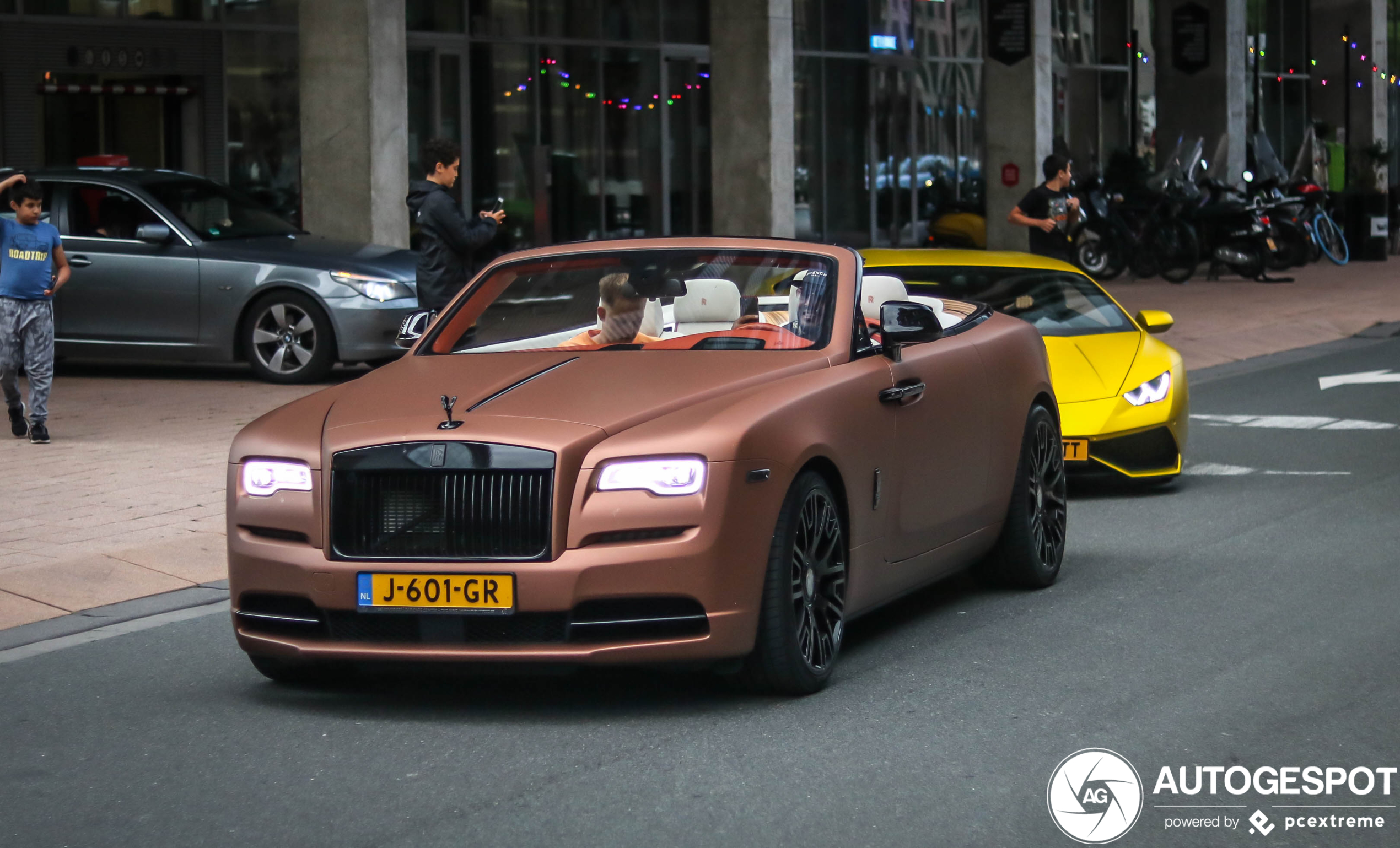 Mobicep is koning te rijk in Rolls-Royce Dawn