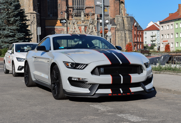 Ford Mustang Shelby GT350 2015