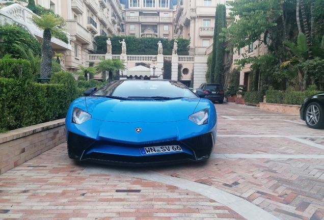 Lamborghini Aventador LP750-4 SuperVeloce Roadster